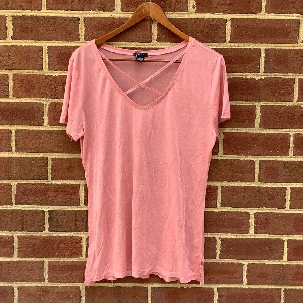 NWOT Rue 21 Pink Crisscross Top Soft Stretchy V Neck Short Sleeve Shirt L - Picture 3 of 4